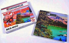 Фото товару Ваги підлогові GRUNHELM BES-MOUNTAINS, скляні, з зображенням гірського озера, 0-180 кг